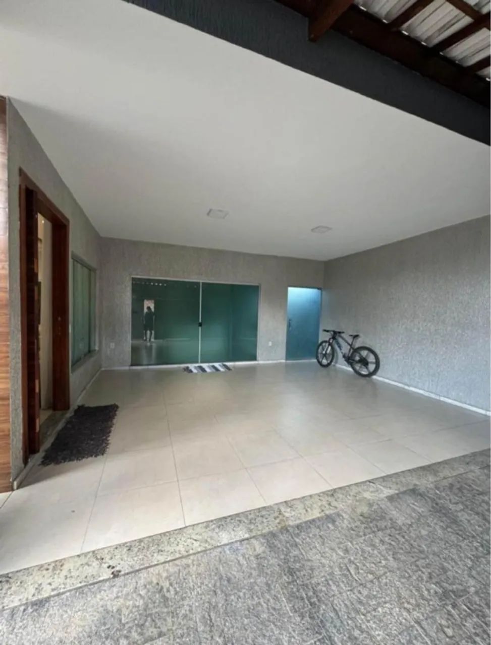 Vendo Imóvel 3 quartos, 2 Banheiros, Área de serviço