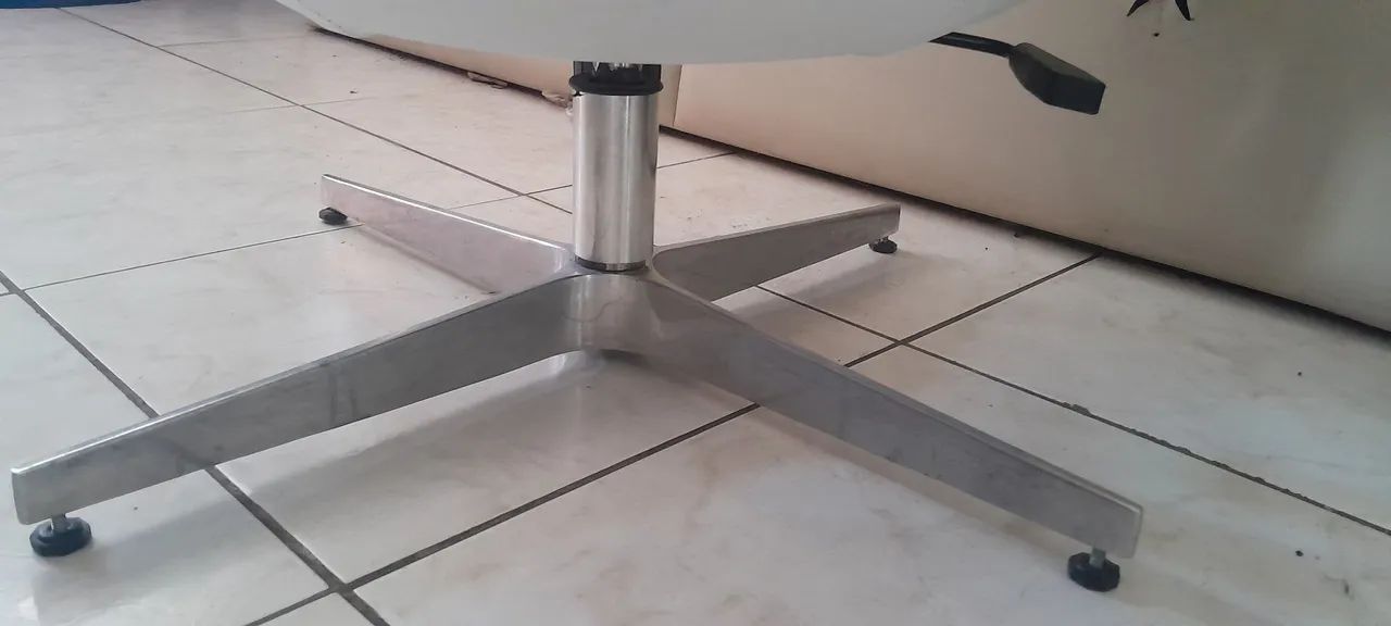 Cadeira EGG COURO BRANCO - Foto 5