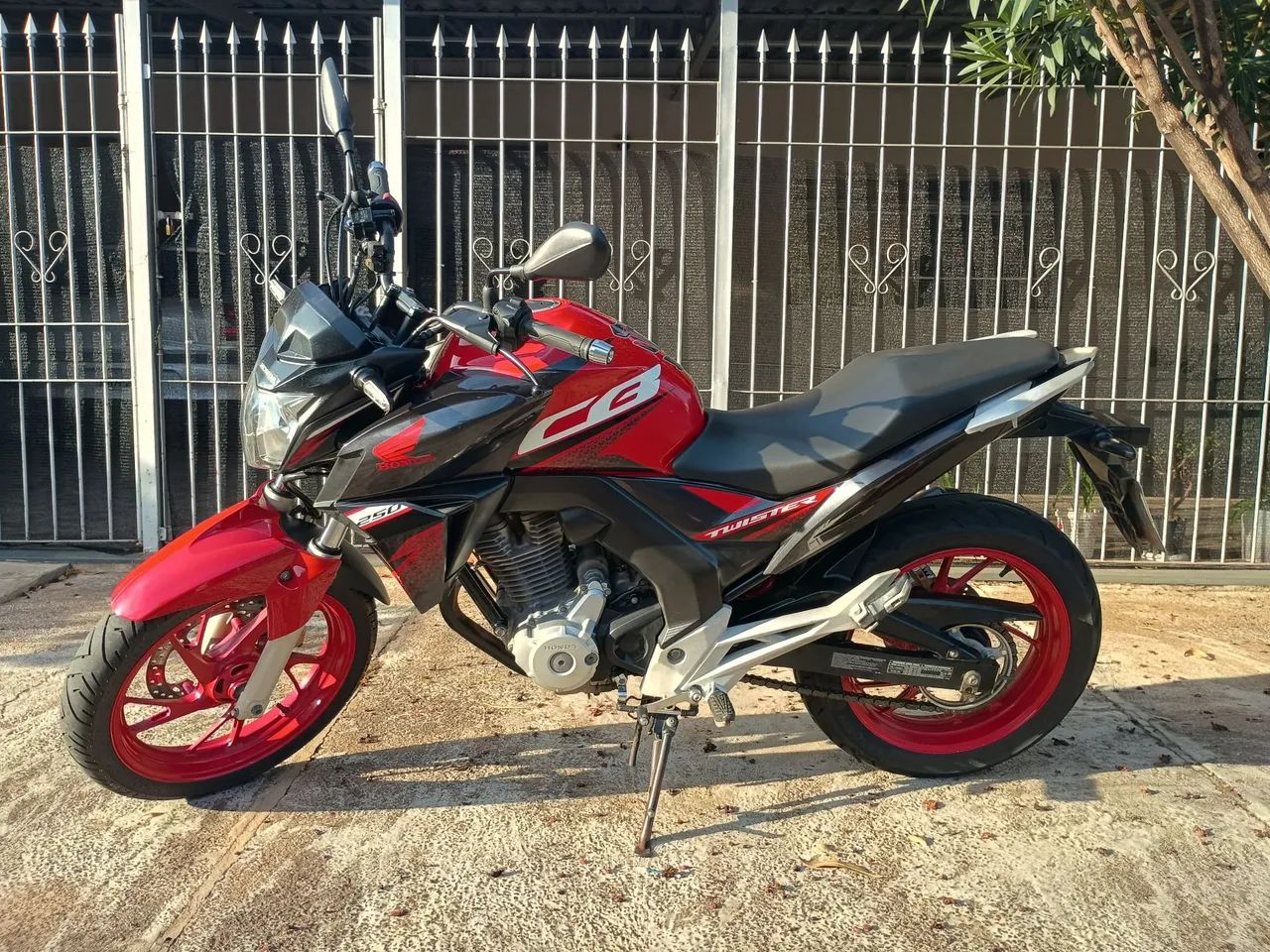 Twister 250 cc  - Foto 4