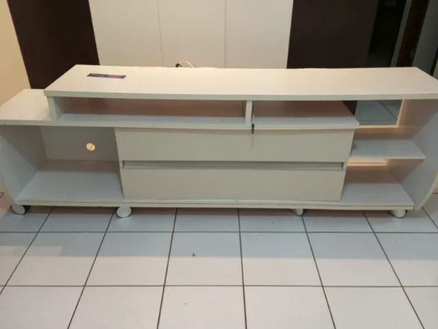 Vendo Base de Mesa com Tampo de Vidro e 01 Rack   - Foto 3