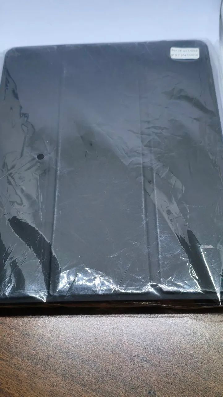 Capa Case para iPad Air 1 e 2 2017/2018 Preta Nova - Foto 2