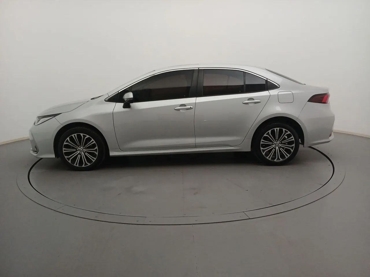 Toyota Corolla Altis 2.0 Flex 16V Aut., foto 2 de 18
