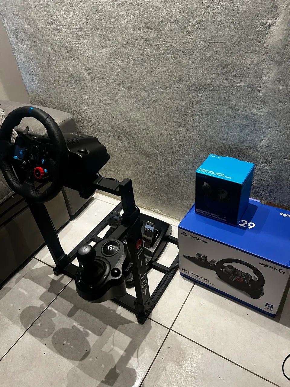 Volante G29 completo com cambio e suporte. - Foto 5