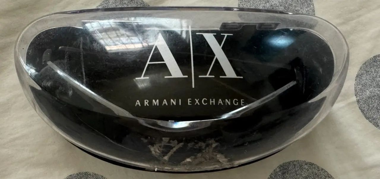 2 Óculos Armani Exchange e Levis Original
