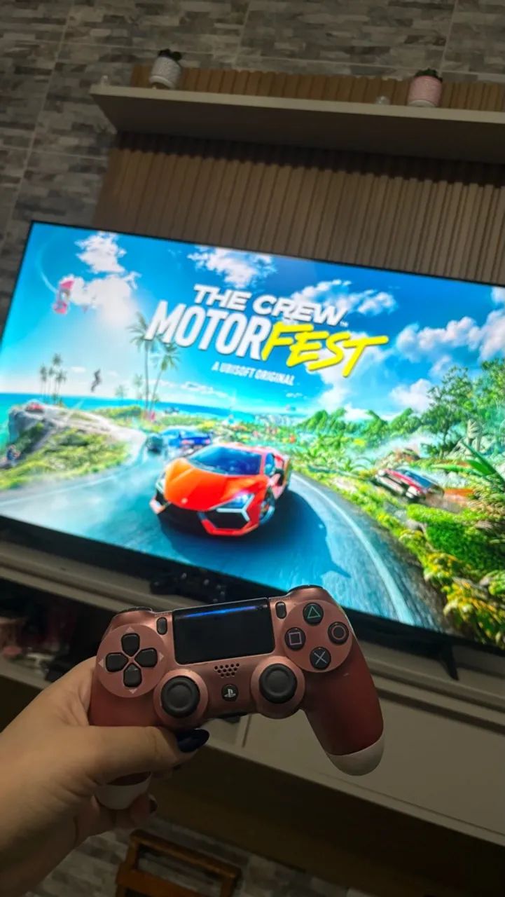 Playstation 4 com 2 Jogos  - Foto 2