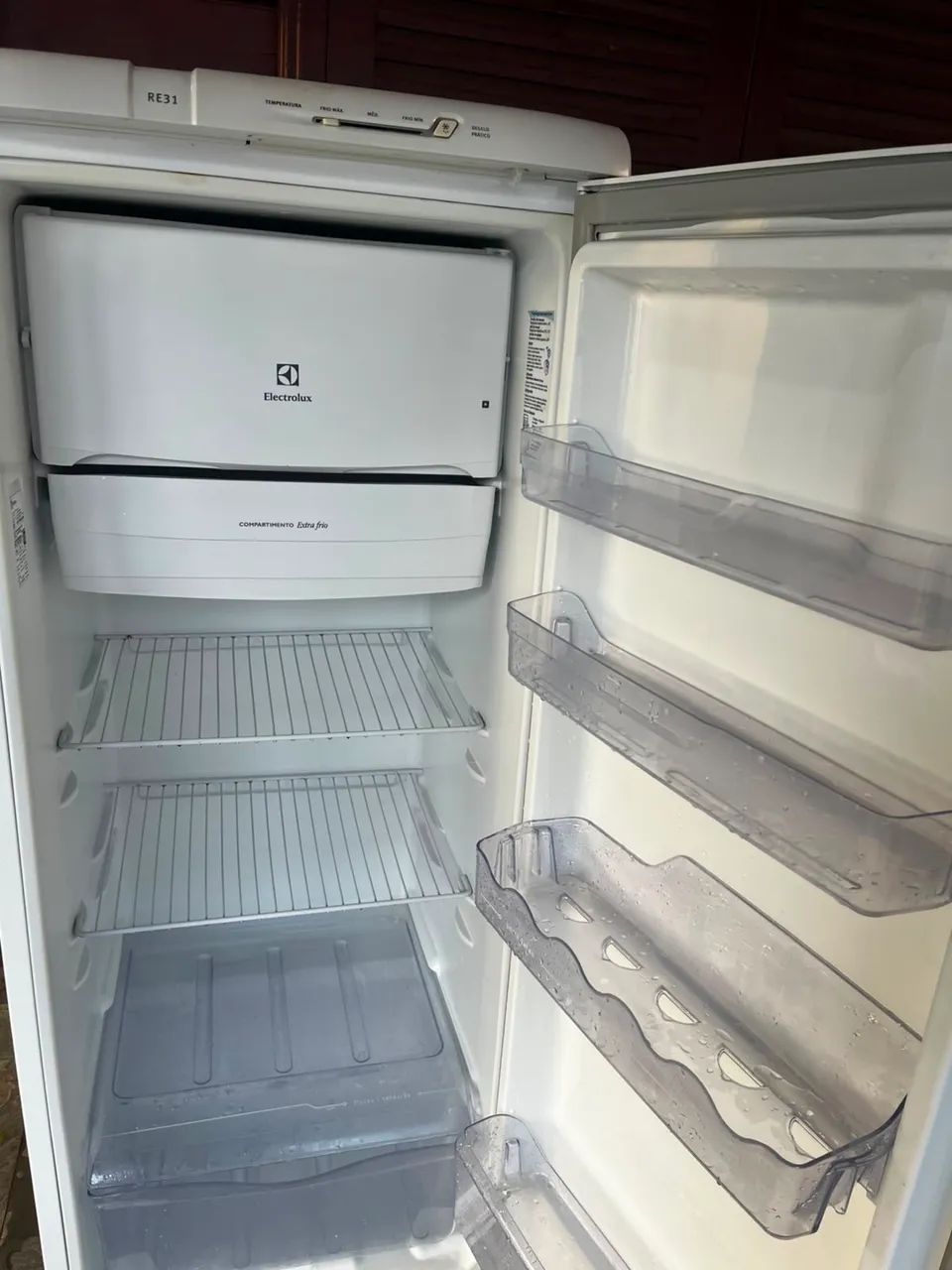 Geladeira Electrolux semi nova - Foto 5