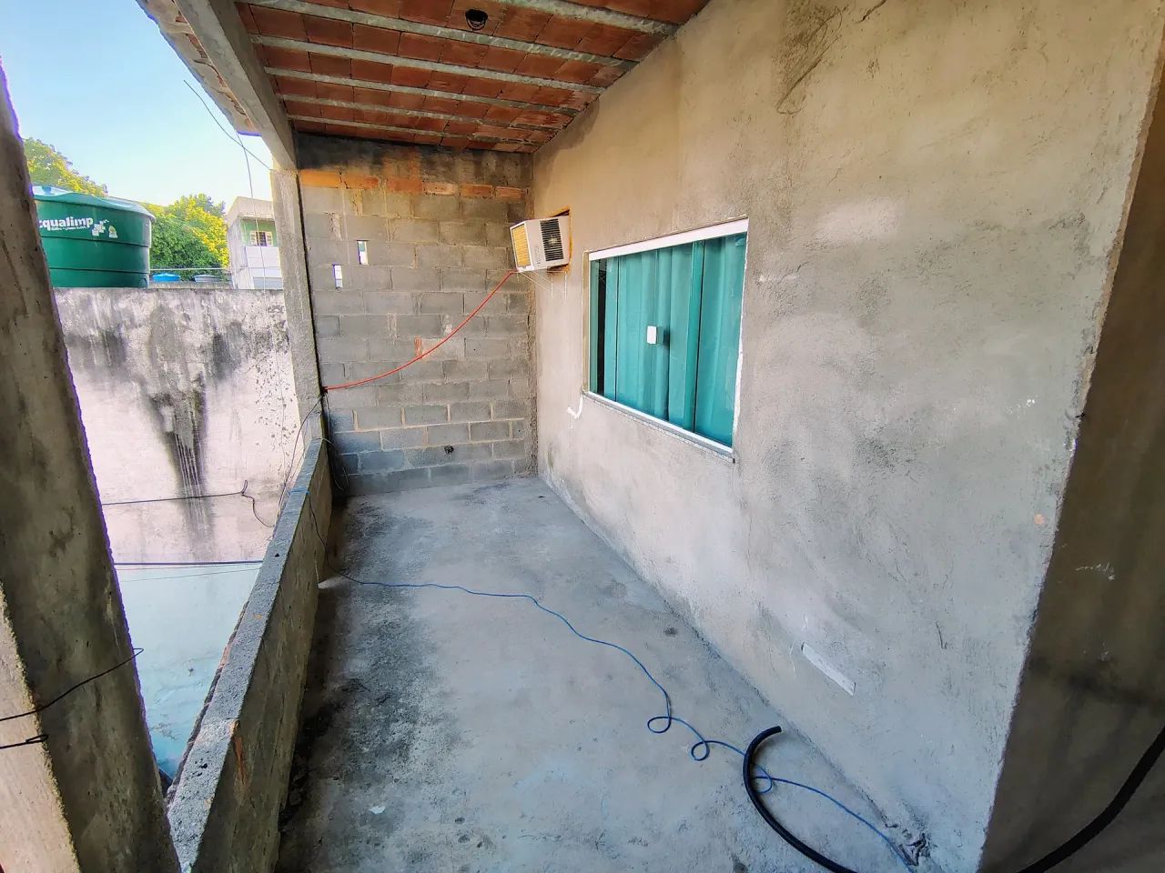 Oportunidade em Belford Roxo: Imóvel Independente com Terraço - Foto 4
