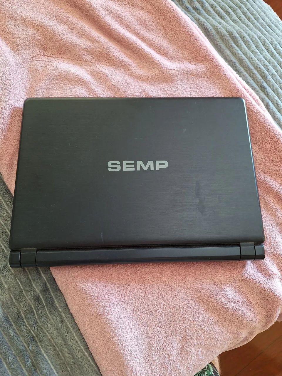 Notebook Semp Toshiba AMD