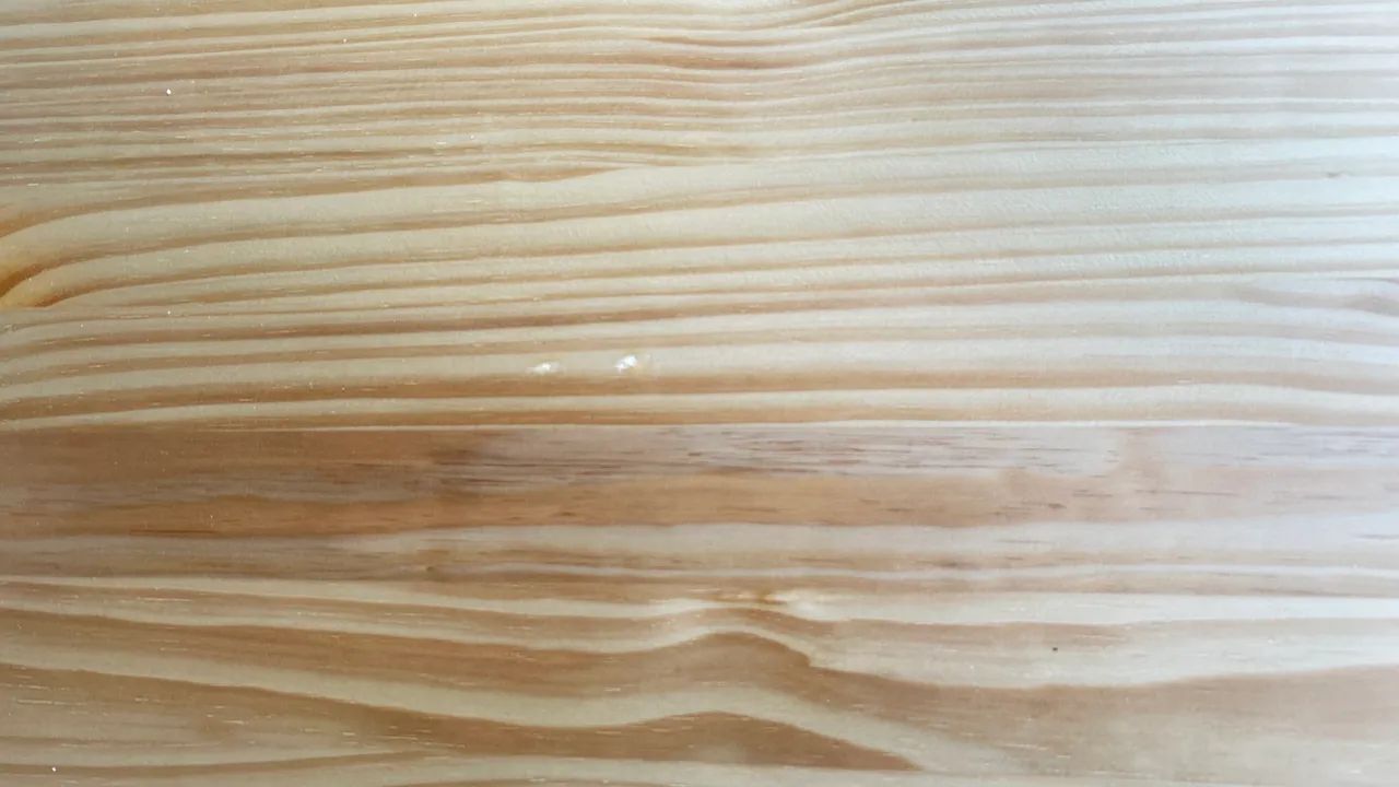 Mesa de centro Orgânica em Madeira de Pinus.  - Foto 4