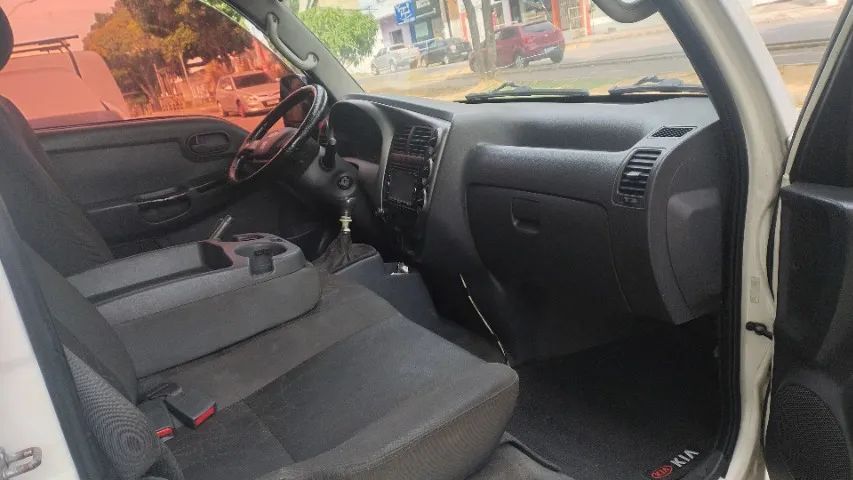 Kia bongo 2013 completo  - Foto 3