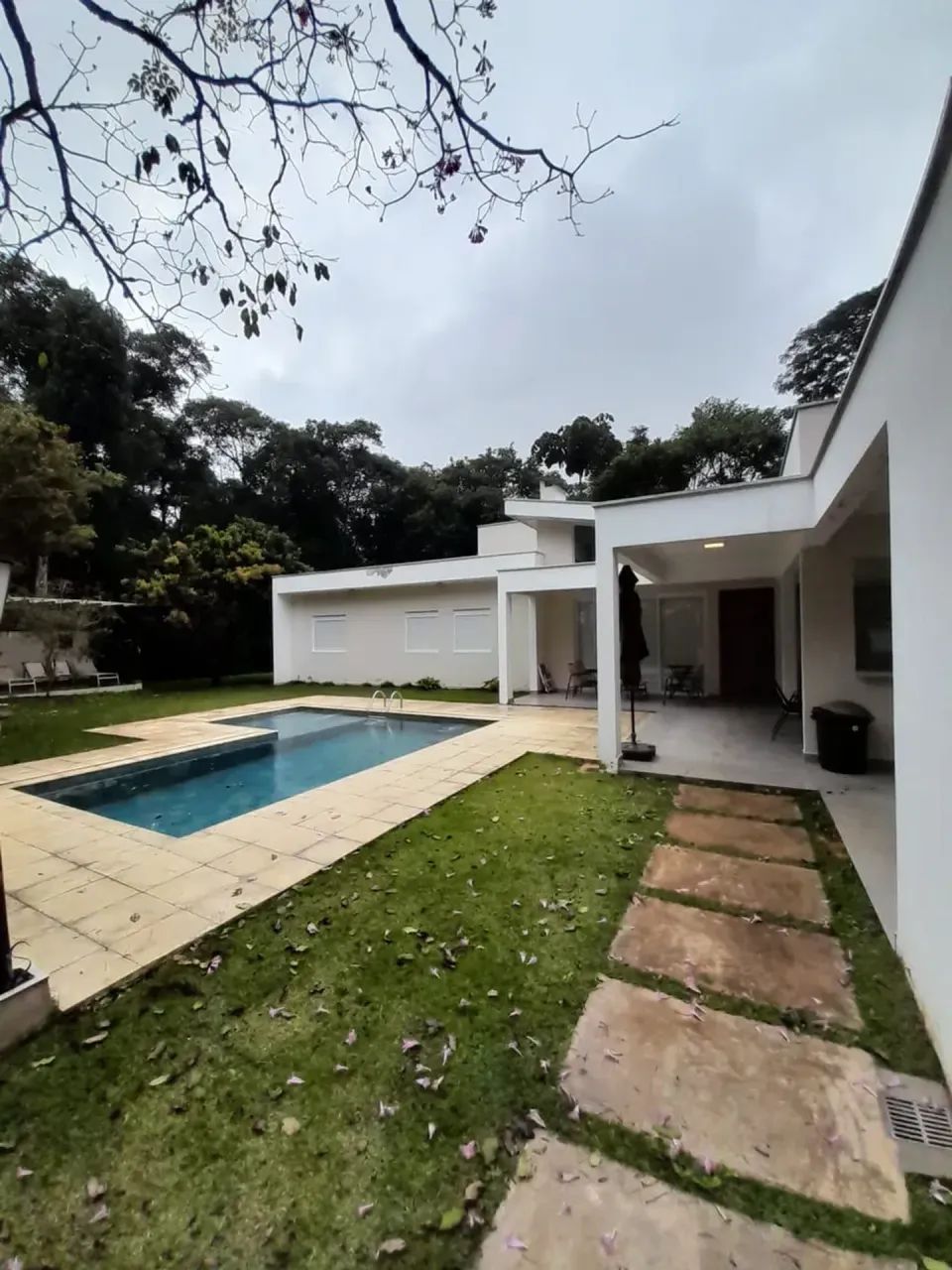Casa Térrea Nova à Venda