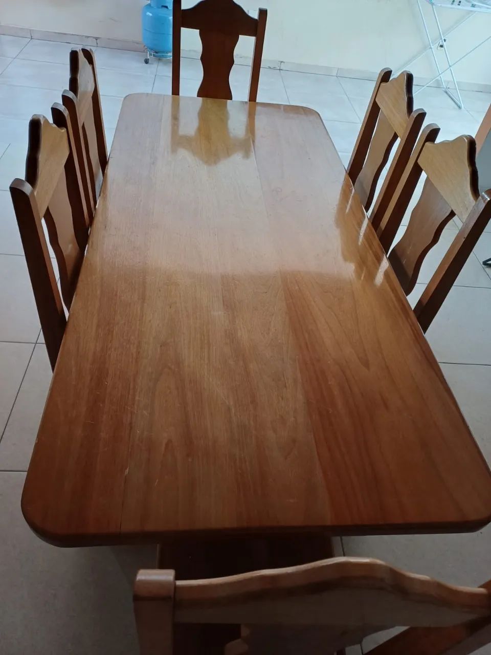 Mesa de madeira 6 cadeiras 