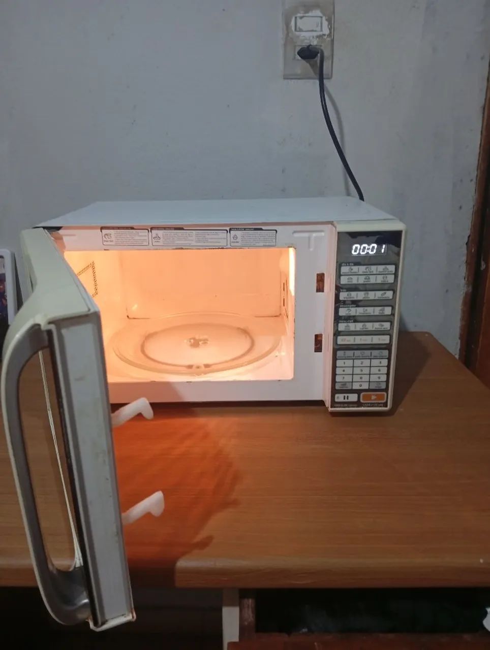  Micro-ondas Midea Espelhado  - Foto 2
