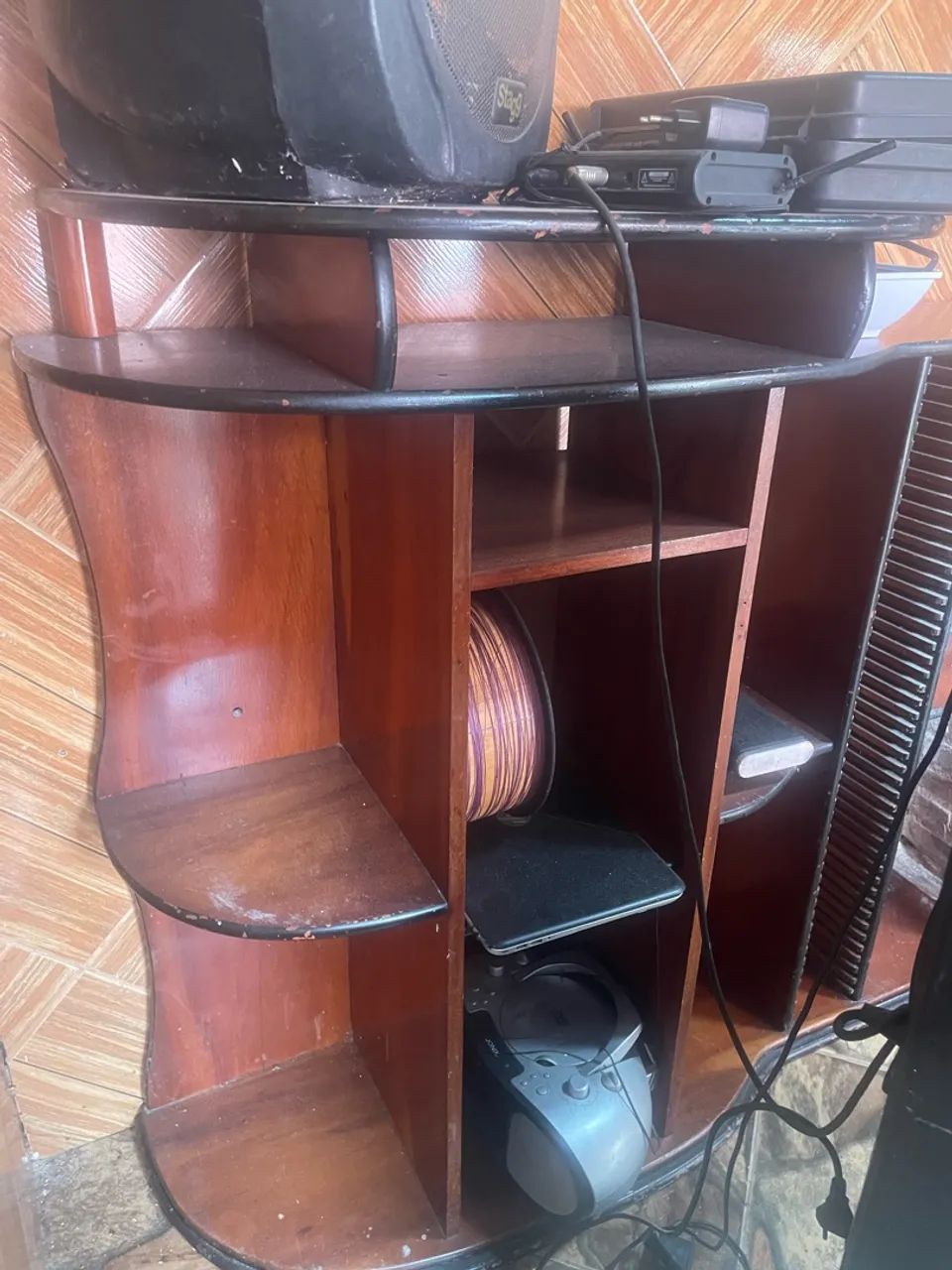 Estante tipo Rack madeira maciça  - Foto 5