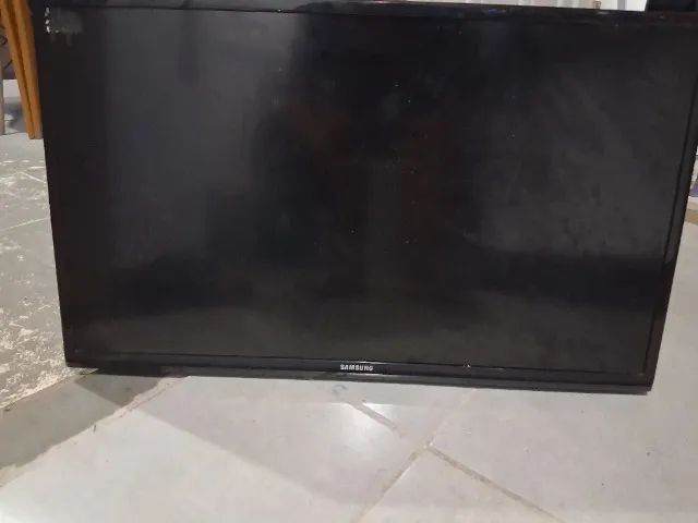 TV usada com defeito