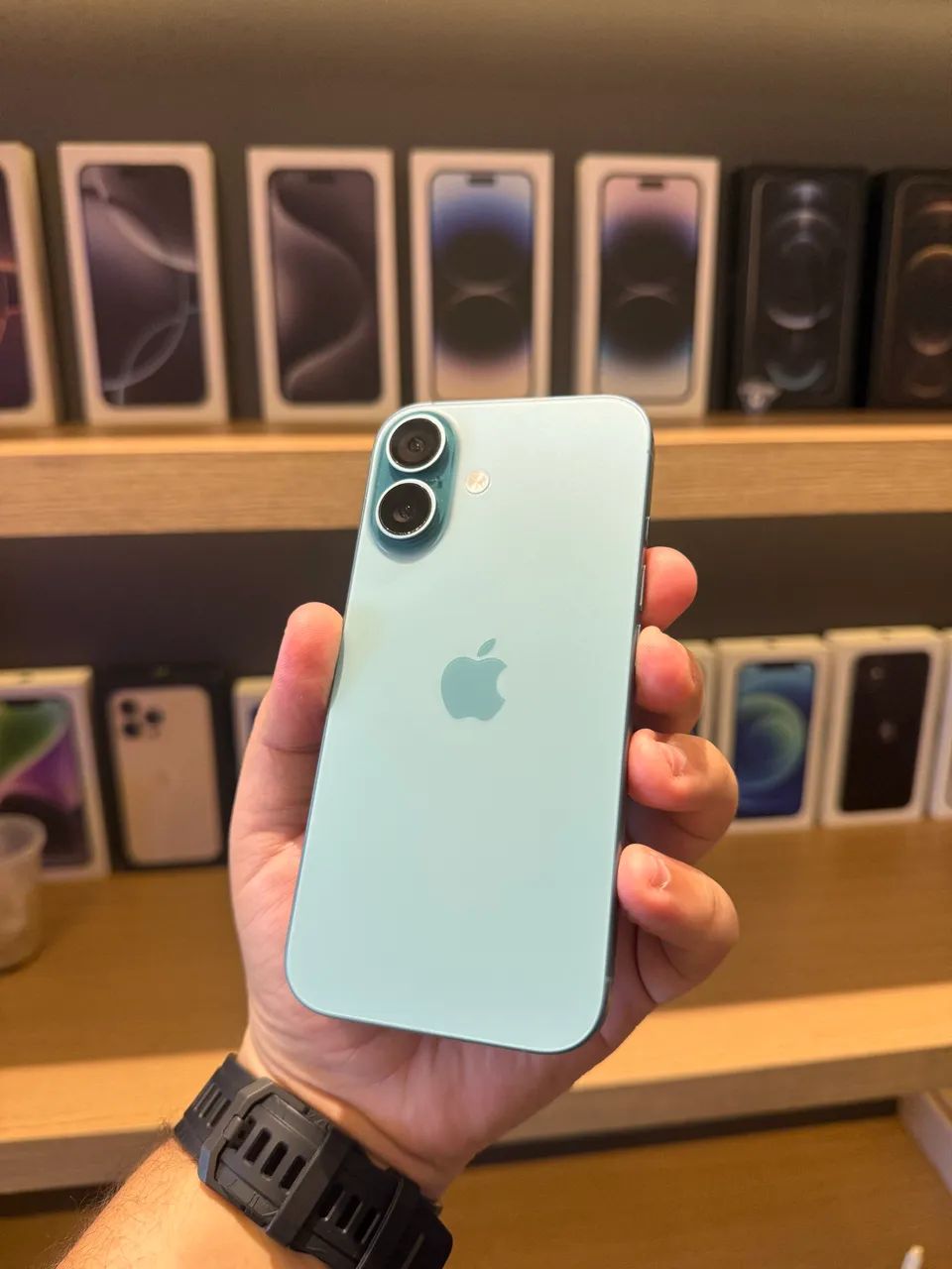 iPhone 16 128GB - VERDE  - Foto 2