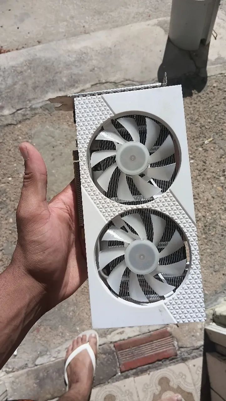 Rx 580 470098690096517120