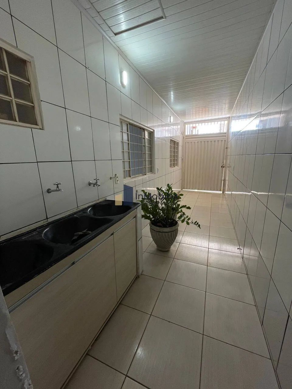 Casa com 3 quartos, rica em armários - Foto 5