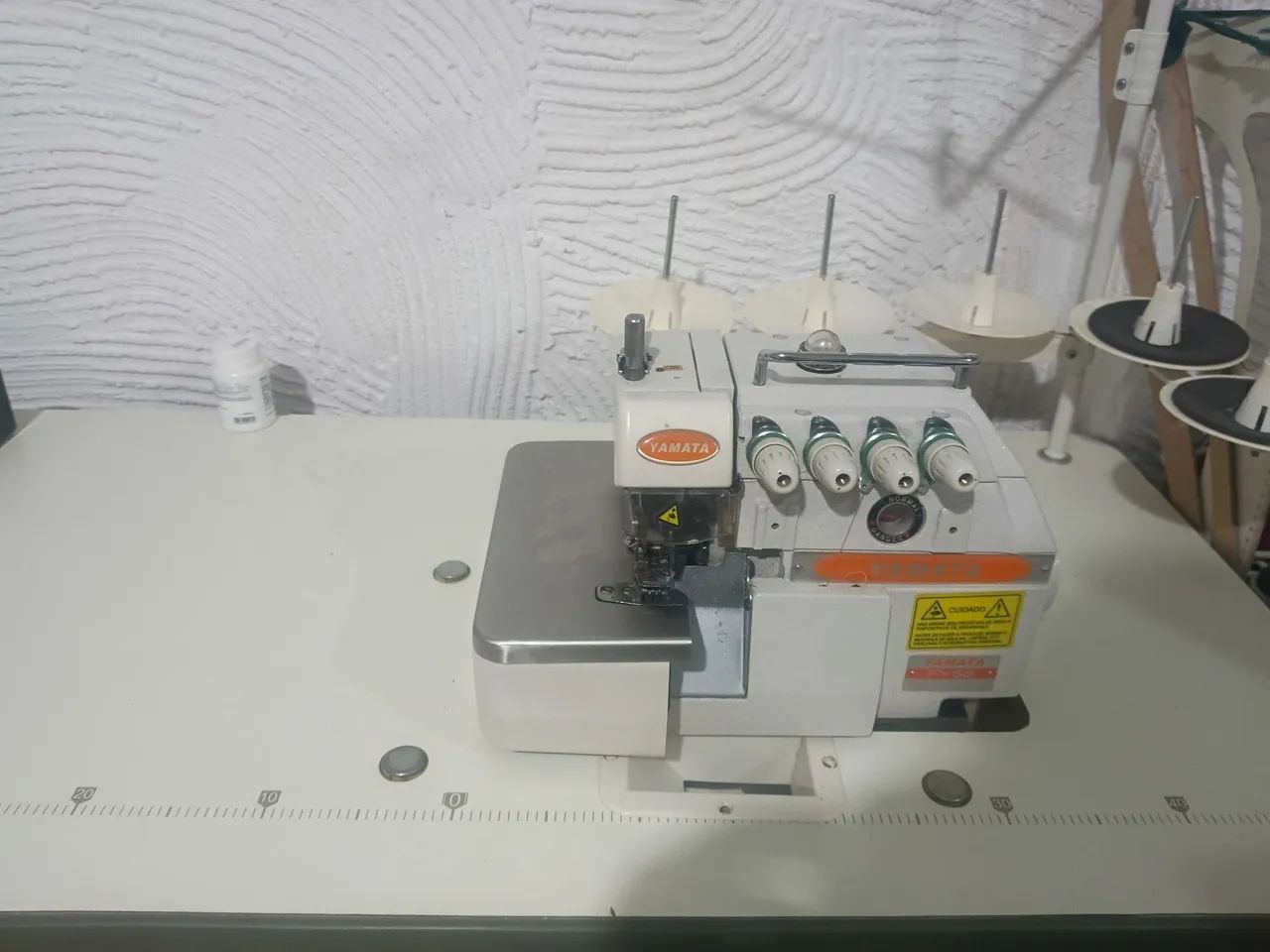 Máquina interlock overclock yamata - Foto 2