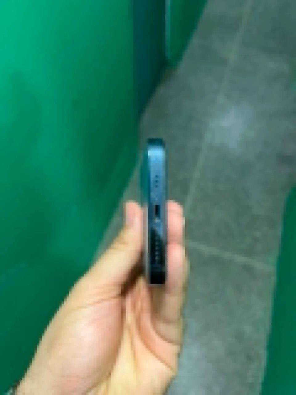 iPhone 13 Pro / 256 Gb / Bateria 75% - Foto 3