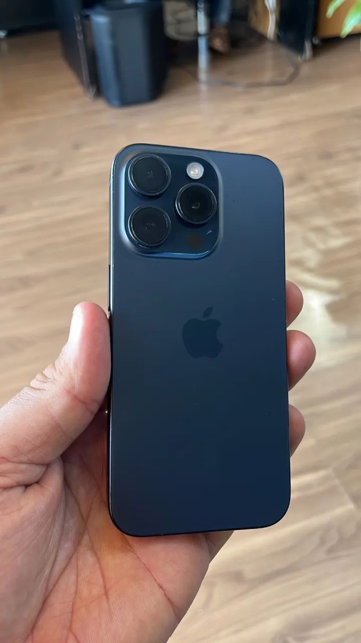 iPhone 15 pro - Foto 2