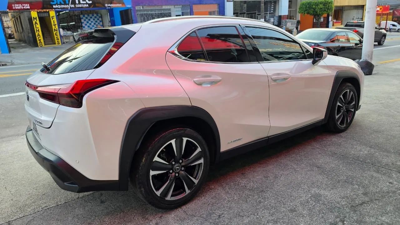Lexus UX-250h Luxury 2.0 16V Aut.(hybrid), foto 2 de 8