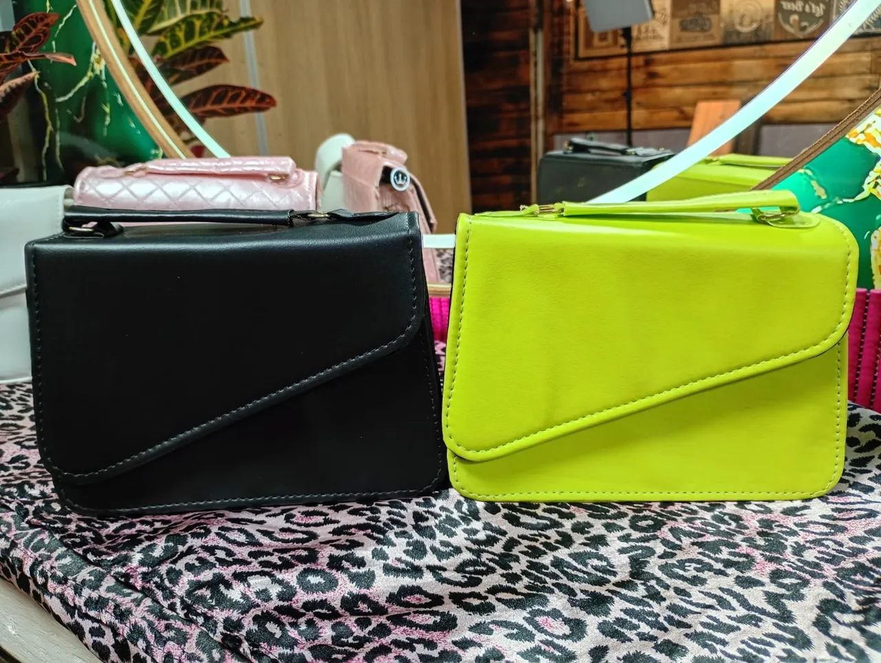 Bolsas novas - Foto 2