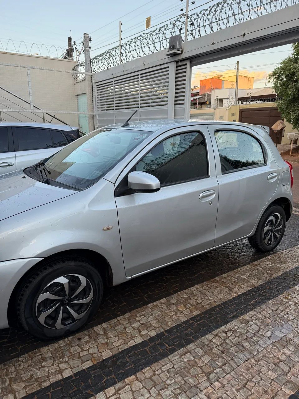 Toyota Etios X 1.3 Flex 16V 5P Mec. 2017 - Foto 5
