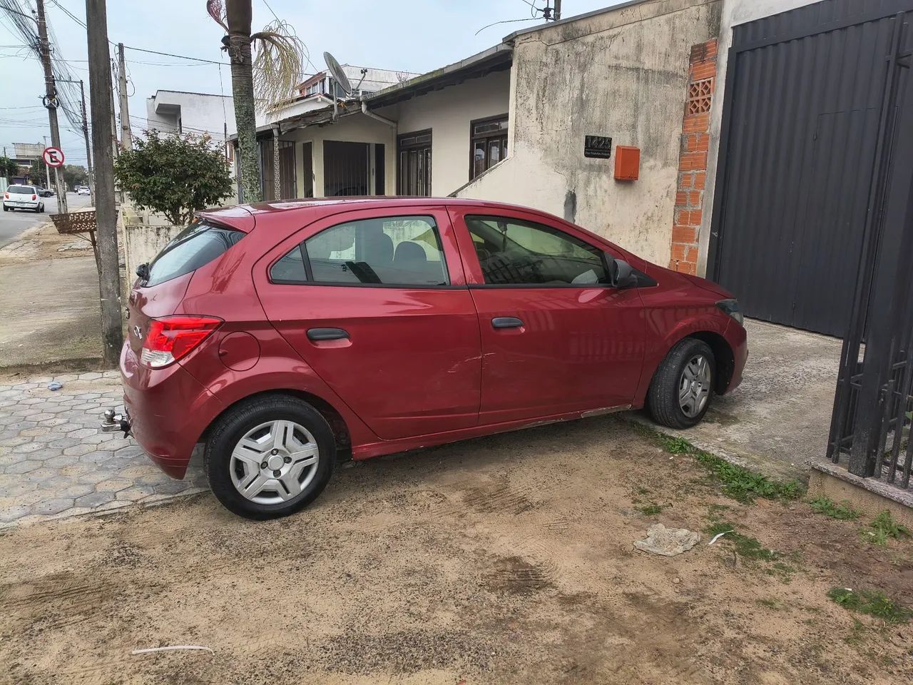 Chevrolet Onix JOY Hatch 1.0 8V Flex Mec. 4P 2018 - Foto 5