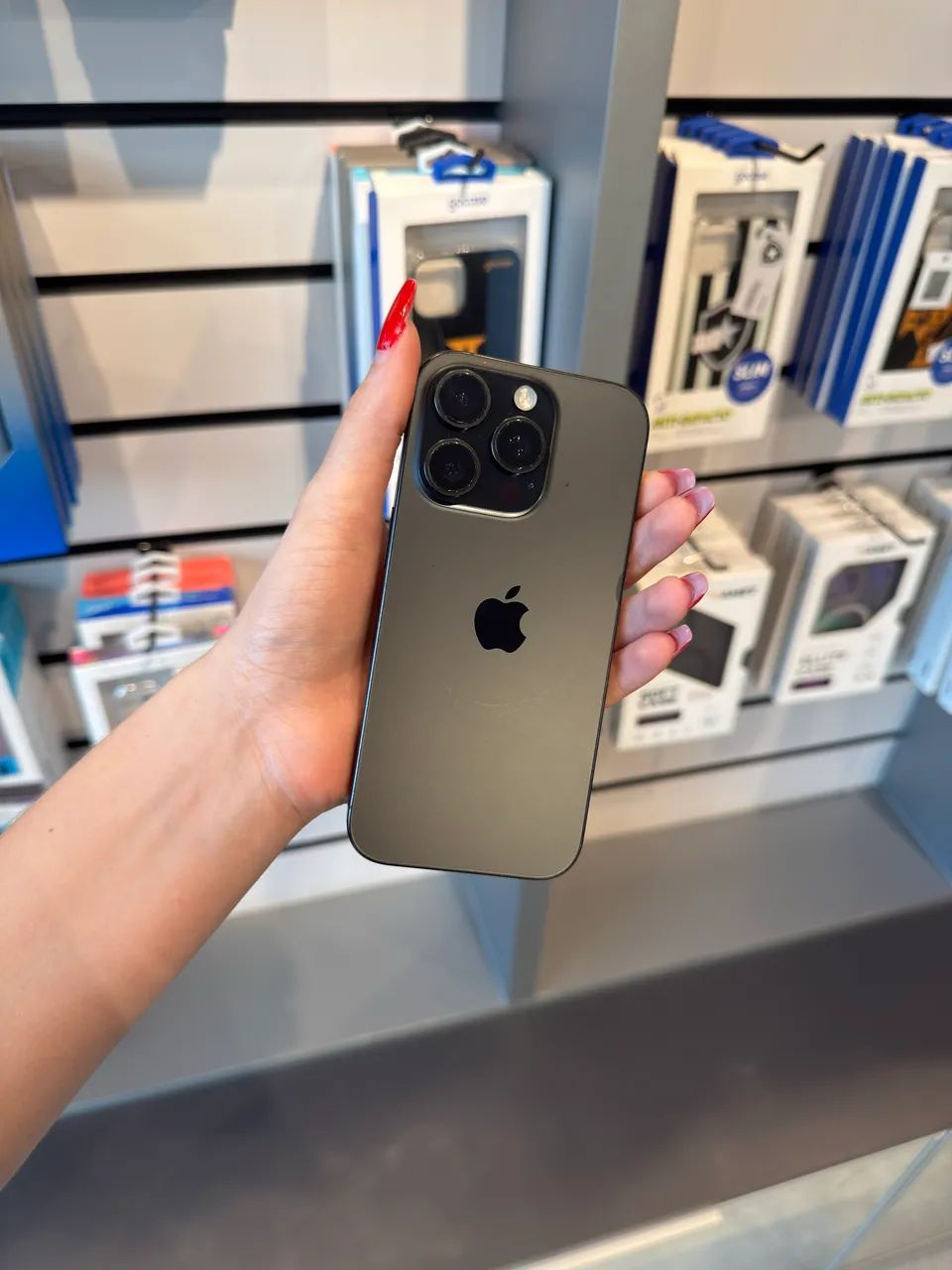 Iphone 16 pro - Foto 2