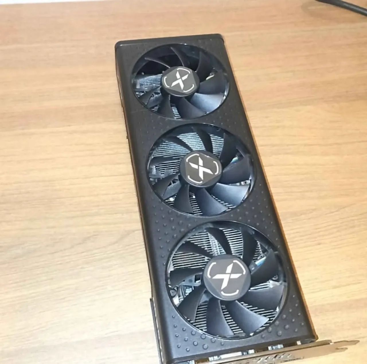 Placa de Video Rx 7600 triple fan - Foto 3