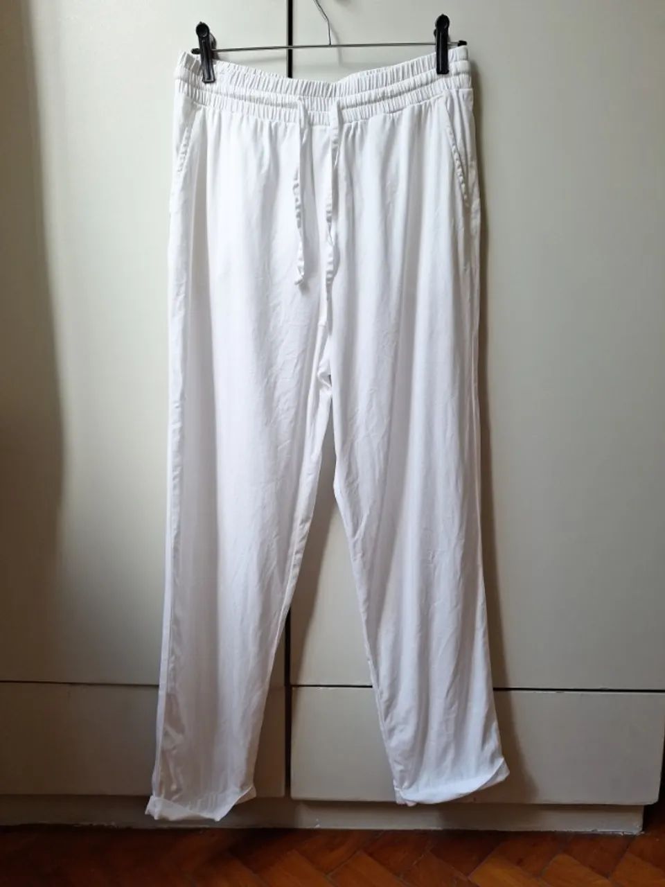Calça branca forever 21 tam M