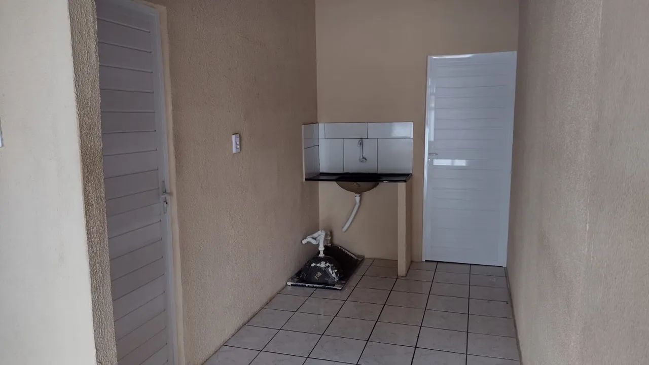 Aluga-se casa altos no Pici - Foto 2