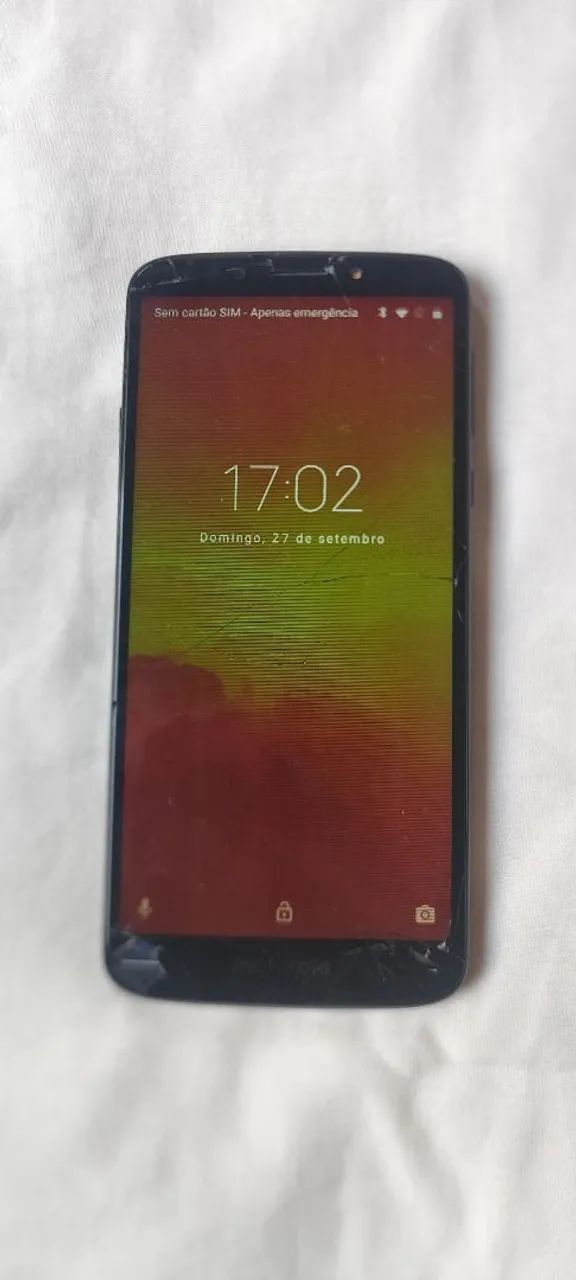 Celular moto e5