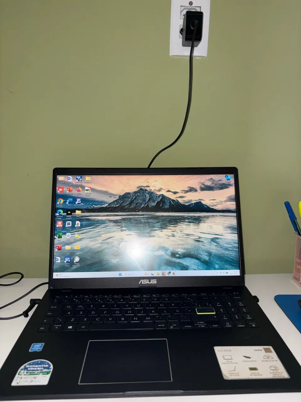 Notebook Asus E510M