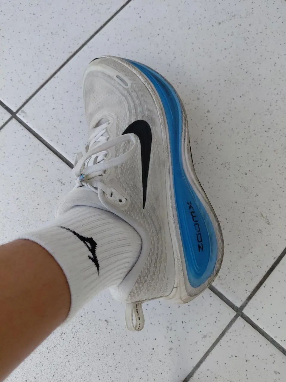 NIKE VOMERO PLUS - Foto 2
