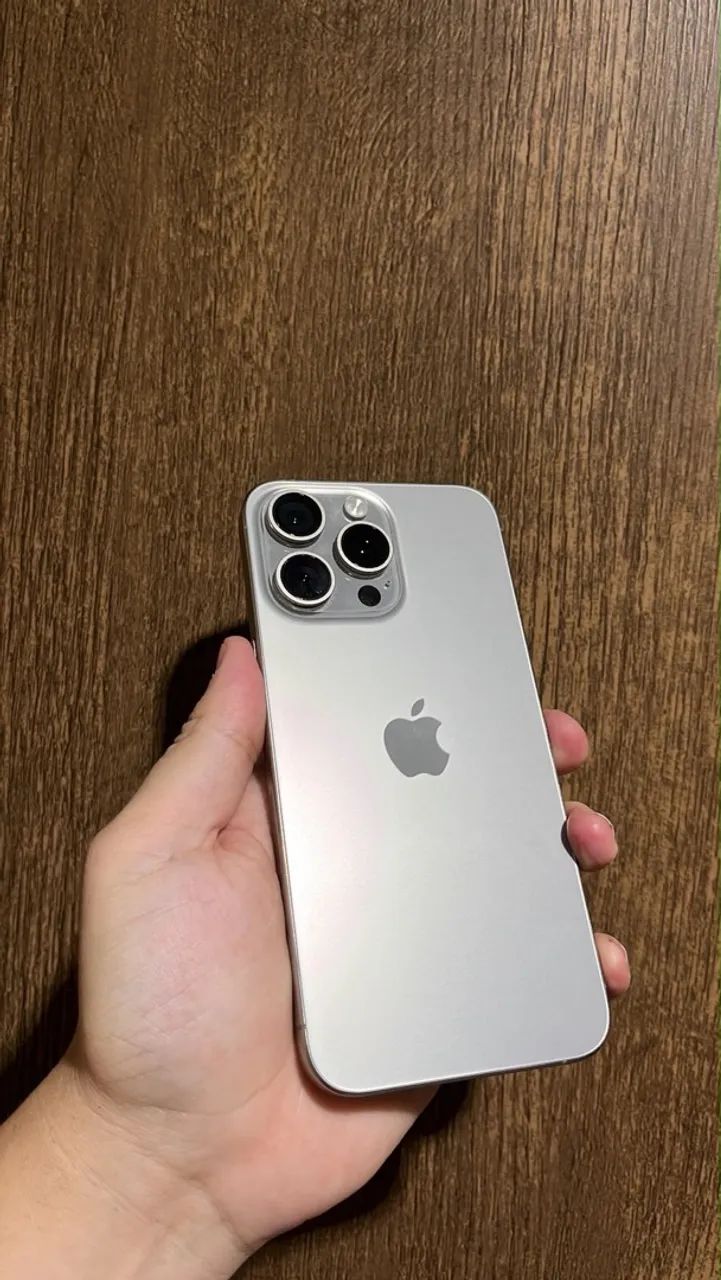 iPhone 15 pro Max 1Tb
