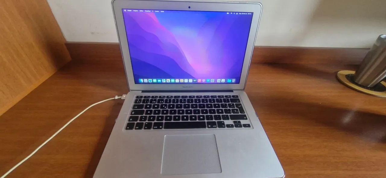 Macbook Air 13 (Early 2015)