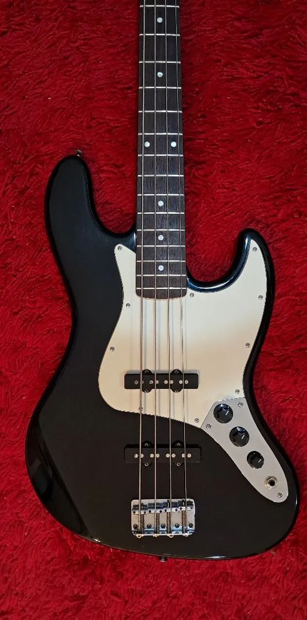 BAIXO FENDER -  JAZZ BASS - 4C - BLINDADO E REGULADO