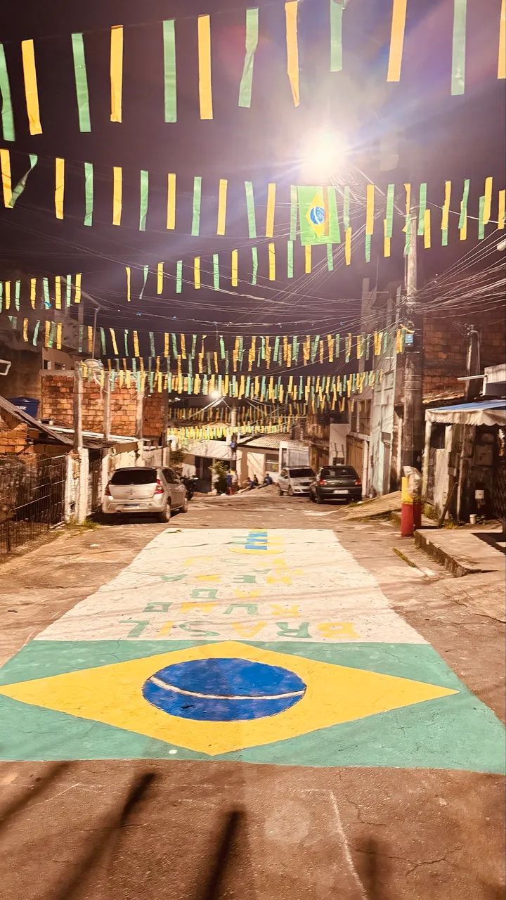 Bandeirola verde e amarela plástica. - Foto 2