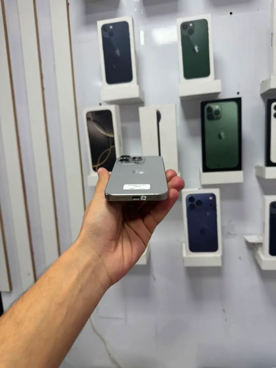 iPhone 15 Pro - 128GB <br>?3.650,00 - Foto 2
