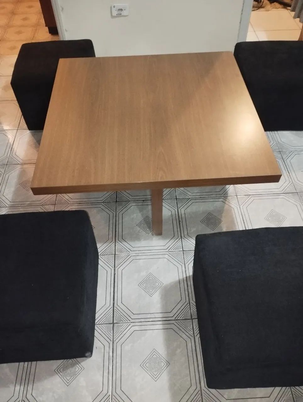 Mesa de centro grande com banqueta  - Foto 2