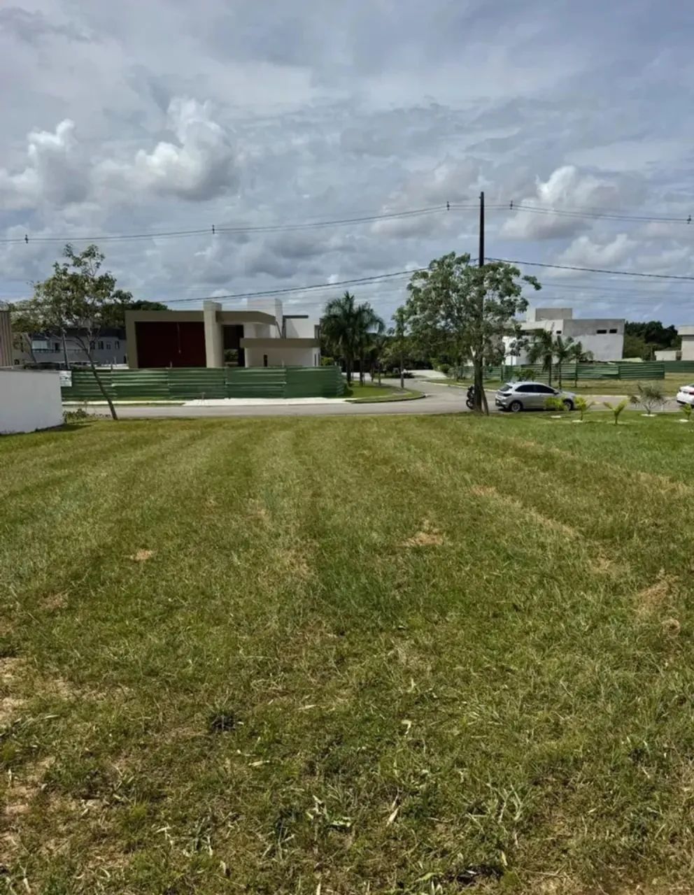 **TRANSFORME SEU SONHO EM REALIDADE: LOTE PRONTO PARA CONSTRUÇÃO!**