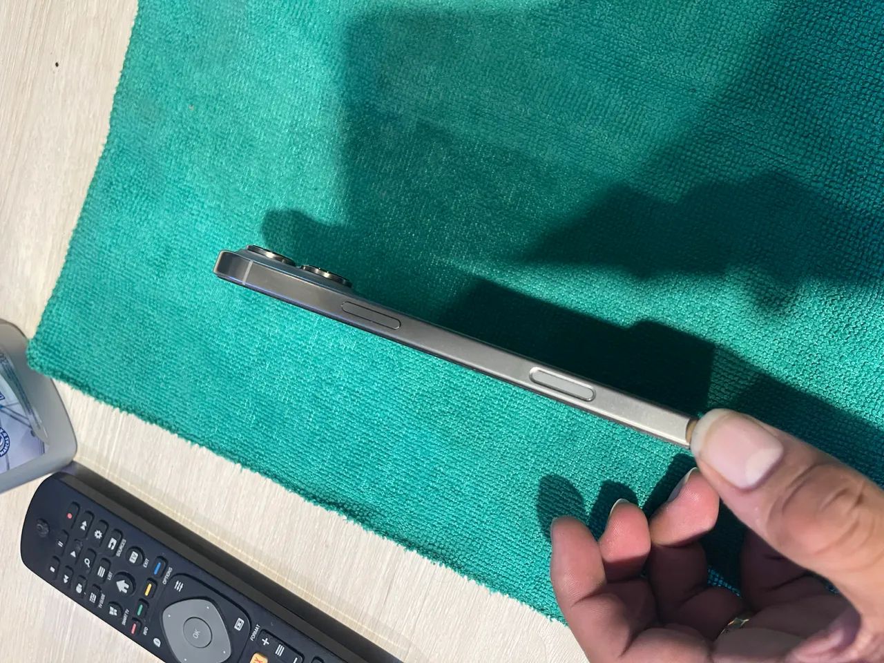 iPhone 16 Pro Max - Foto 3