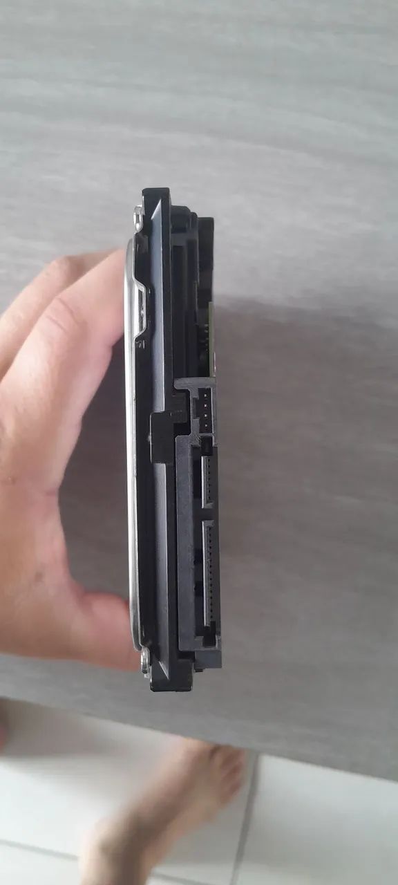 HD SEAGATE BARRACUDA 1TB - Foto 3