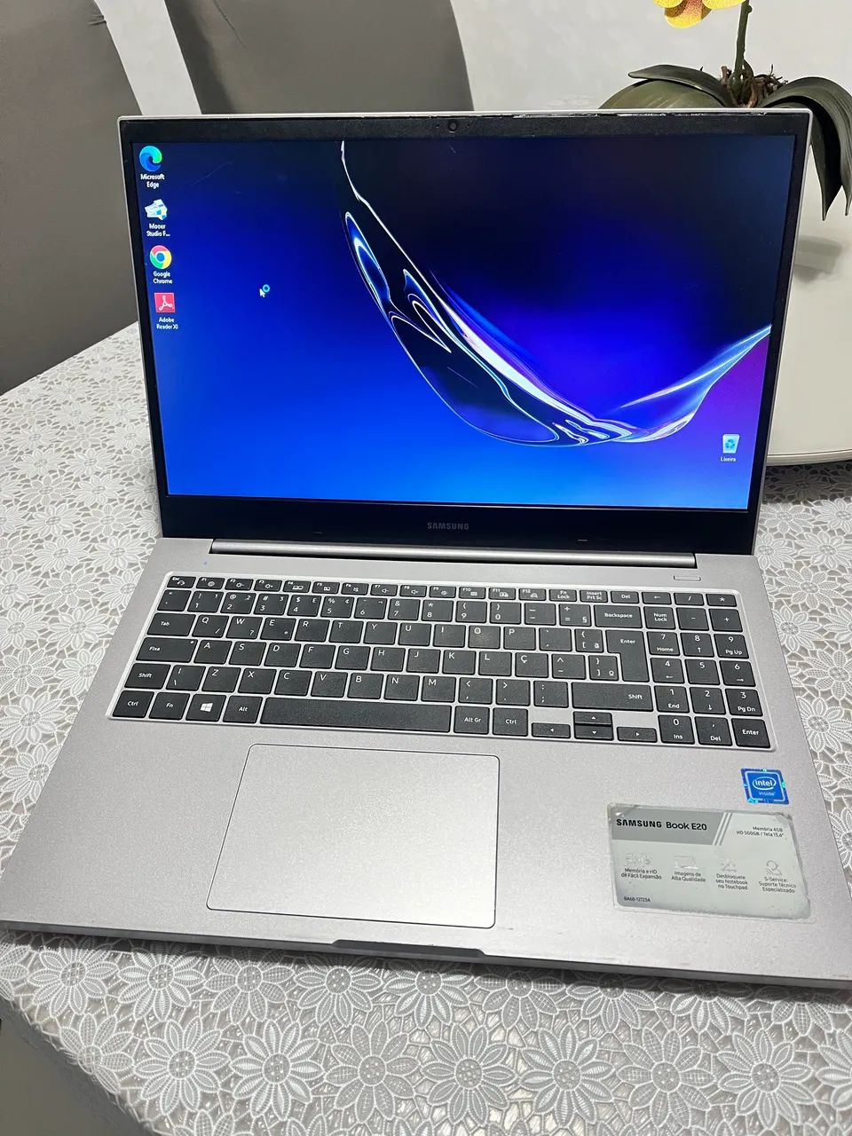 Samsung Notebook Top