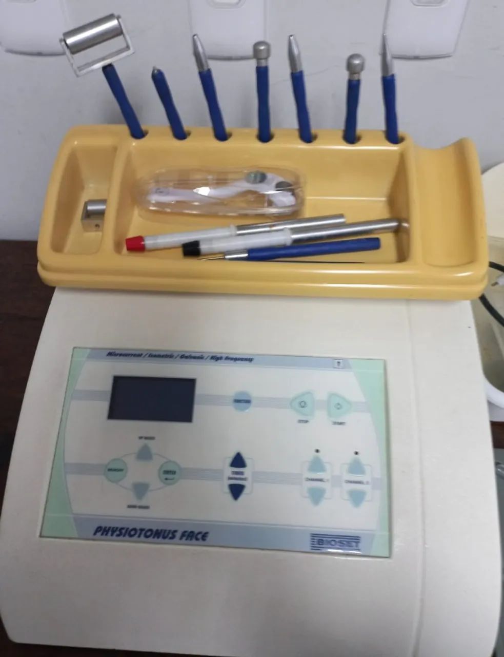 vendo Physiotonus Face é um equipamento para auxiliar na prática em clínica estética - Foto 3