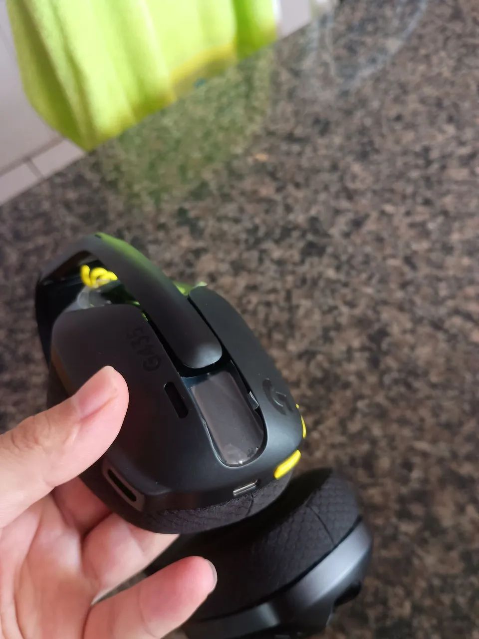 Fone Logitech g435