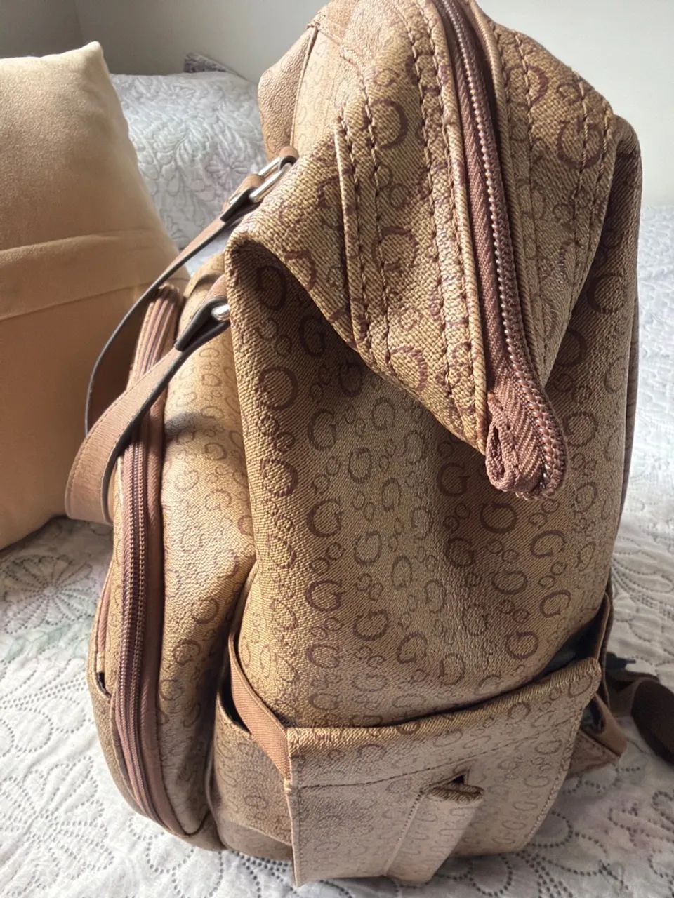 Mochila Maternidade GUESS Original - Foto 3