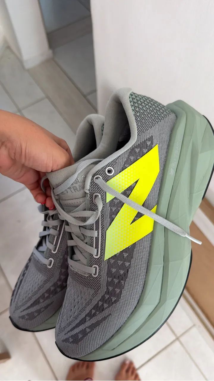 Tenis nb 
